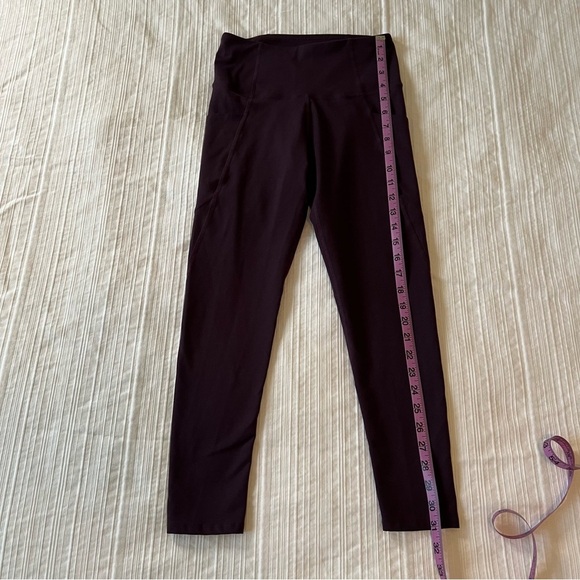2/$30 Core 10 Plum Form-Fitting Leggings with Smooth Finish - Picture 5 of 9